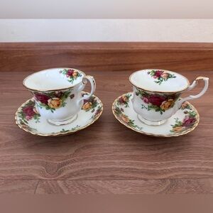 Royal Albert Set of 2 Teacup and Saucers Country Roses - Brand New